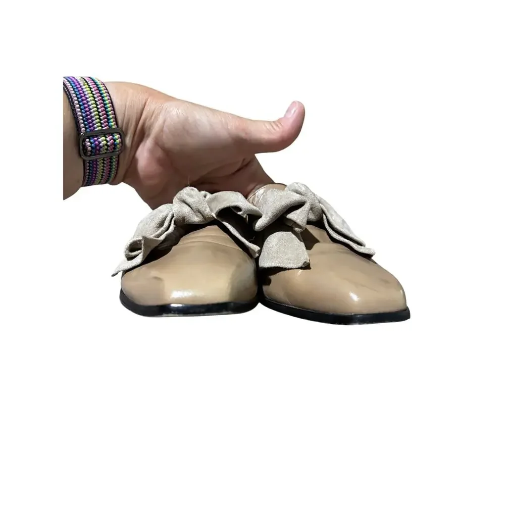 Nine West vintage 80’s tan 8.5 flat leather show exaggerated tan suede bows euc